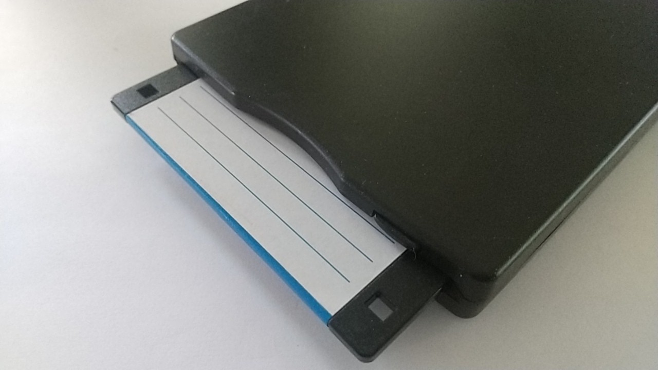 3.5インチのフロッピーディスクドライブ