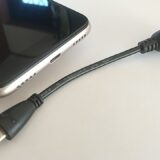 スマホのmicroUSBに差し込むOTGケーブル