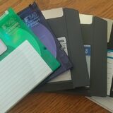 個人環境でのレガシーストレージとされるMO、ZIP、フロッピーのディスク