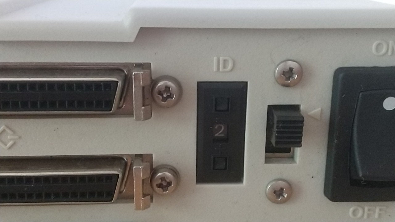 IDを設定するダイヤル