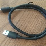 両端がオス形状のUSB-AtoAケーブル